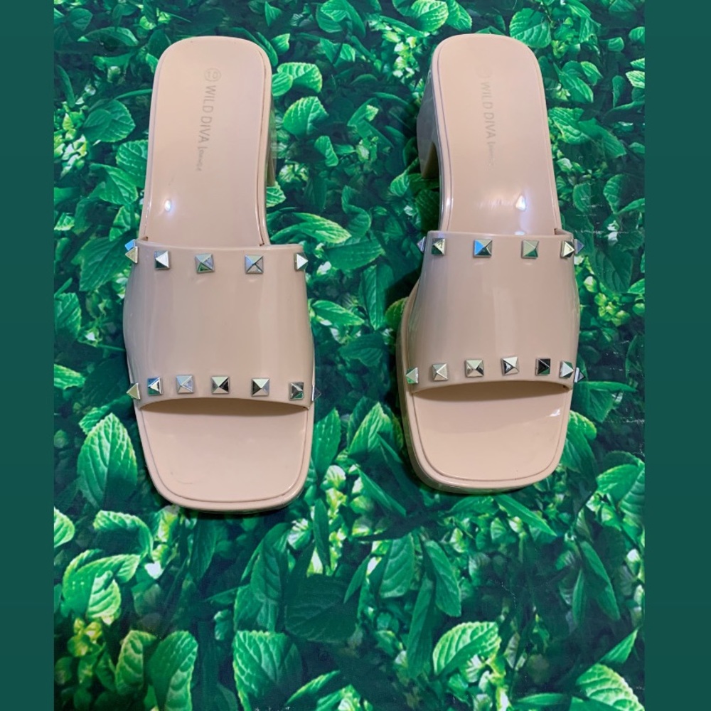 Comfortable Jelly Footwear